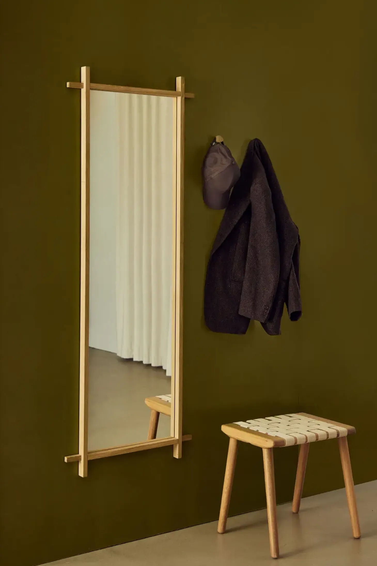 Andersen Furniture - Spectra Krog - Eg