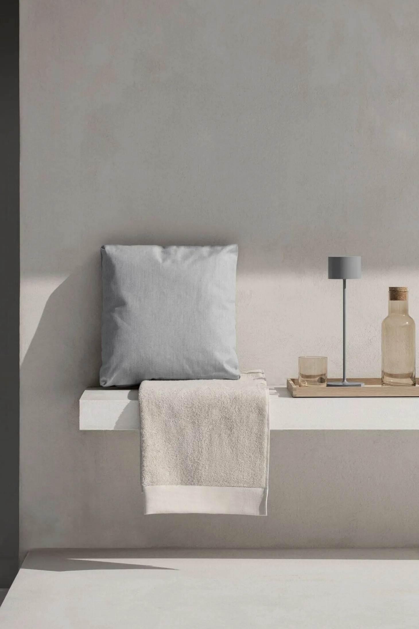 Blomus - Bath Towel - Black - RIVA