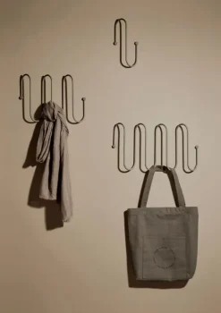 Blomus - CURL knagerække L - Nomad