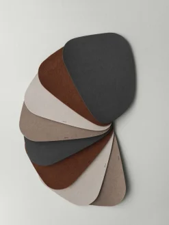 Blomus - Felt Placemat - Magnet - LAGONA
