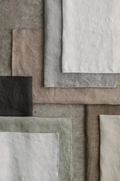 Blomus - Linen Napkin - B 42 cm, T42 cm - White LINEO