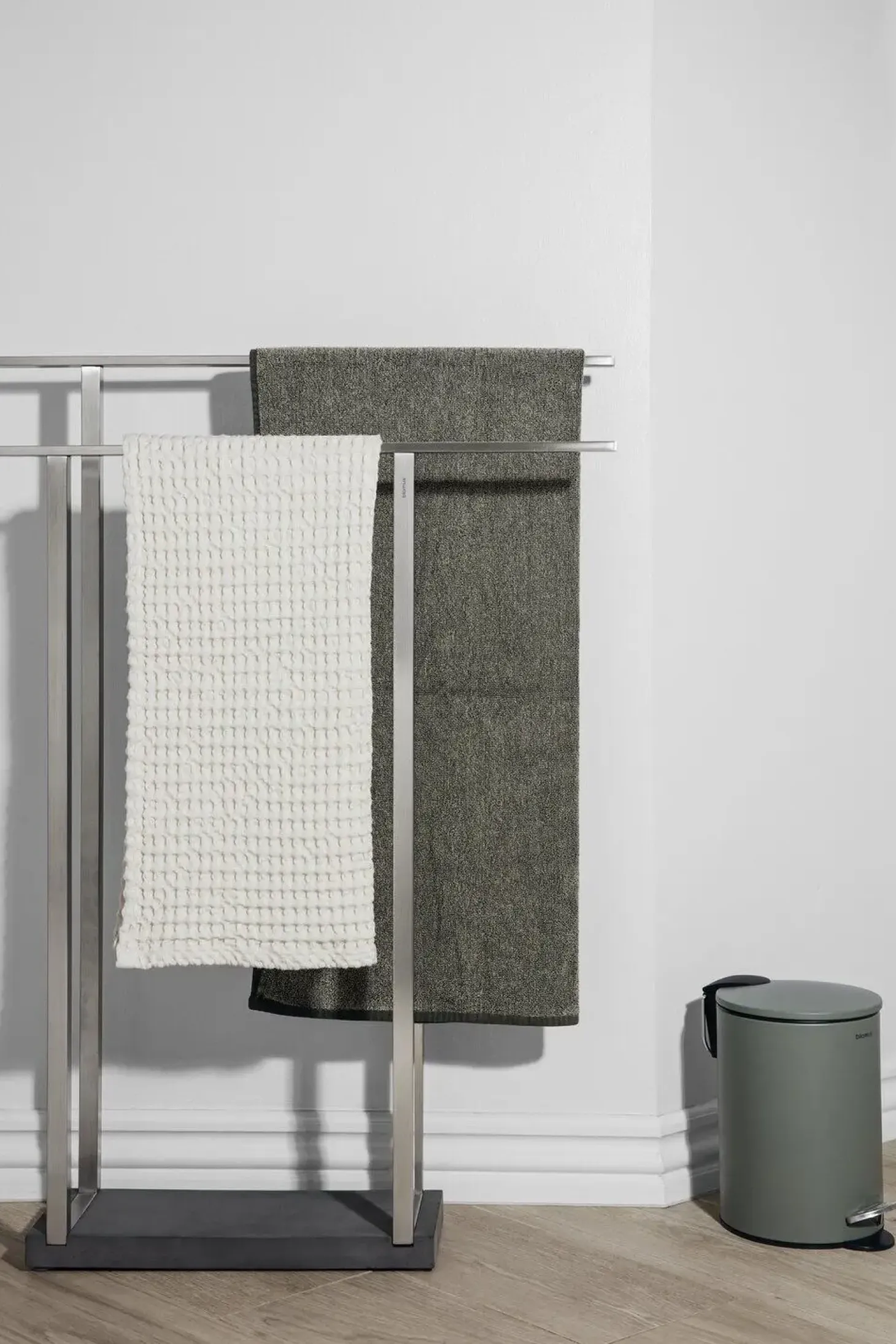 Blomus - Pedal Bin - White - TUBO