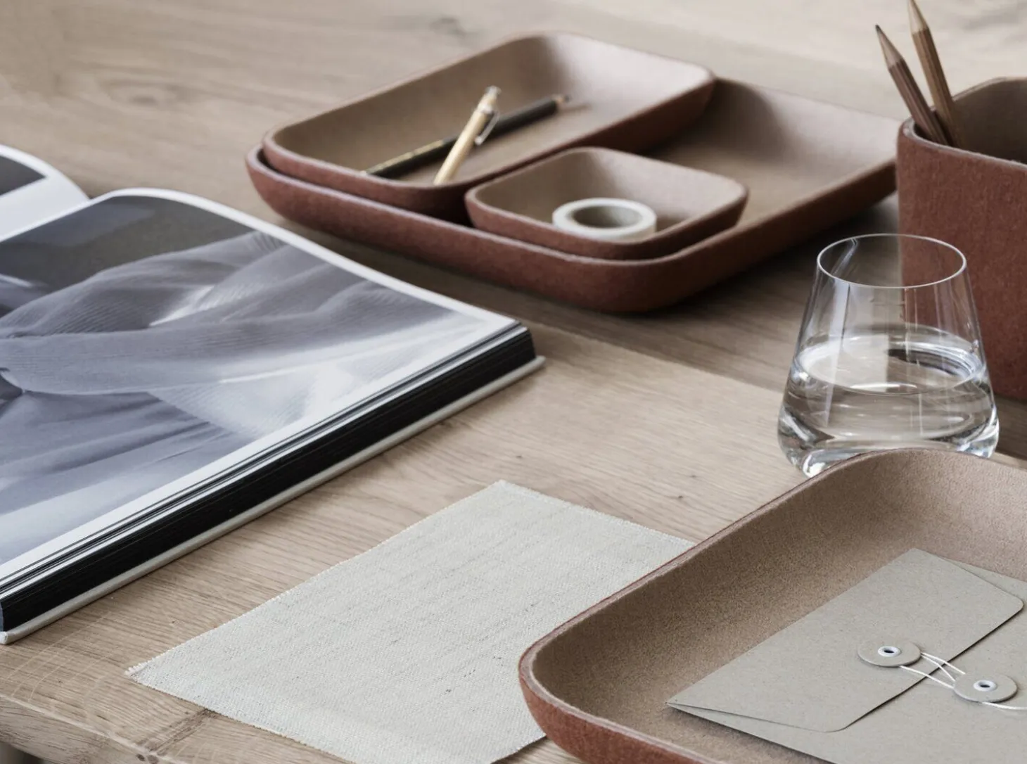 Blomus - Pencil Box - Rustic Brown/Tan - HERBA