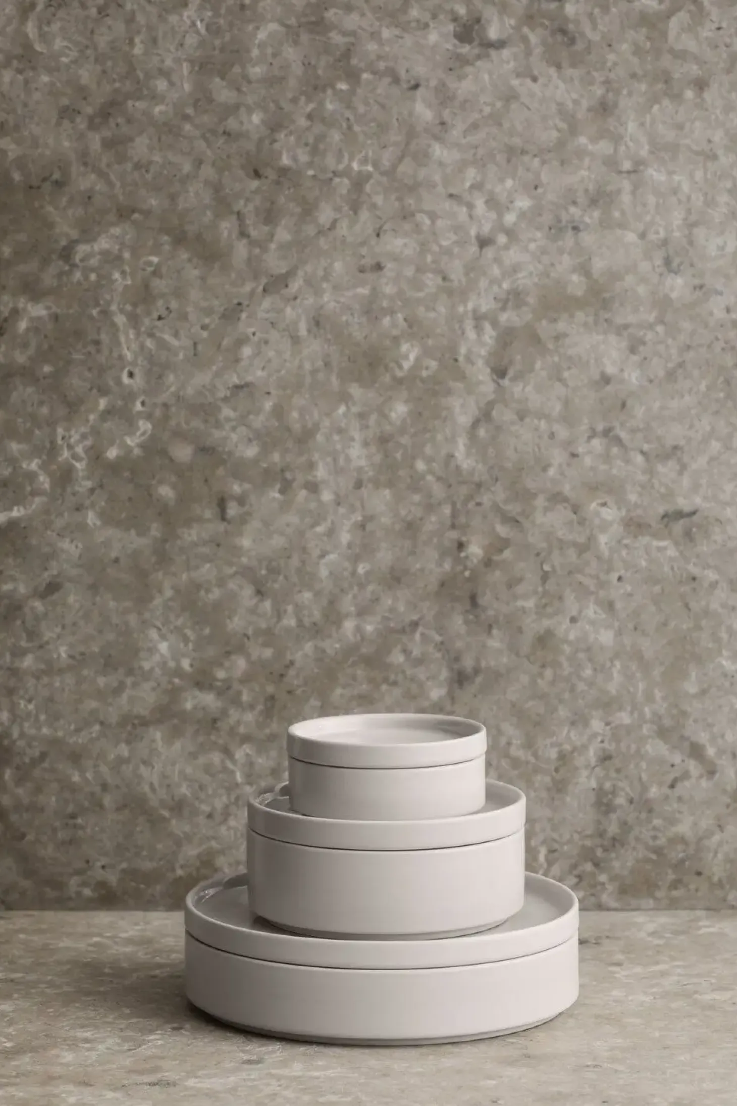 Blomus - Plate - Moonbeam - PILAR