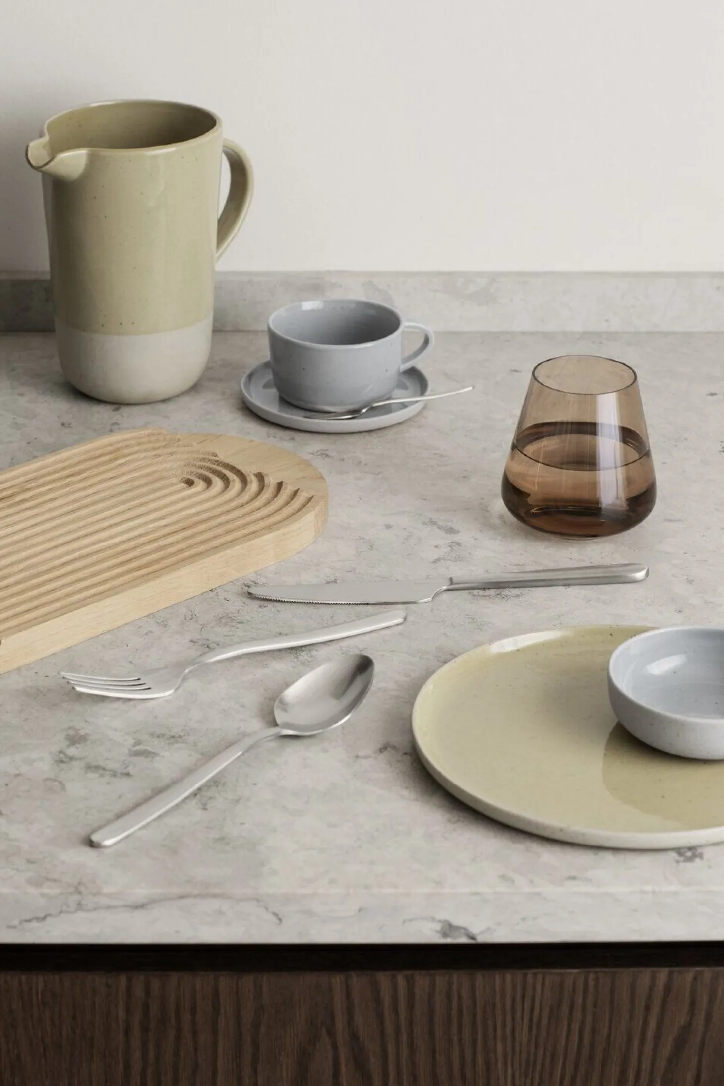 Blomus - Tray/Cutting Board - H 2 cm, B 17 cm, T 32 cm - ZEN