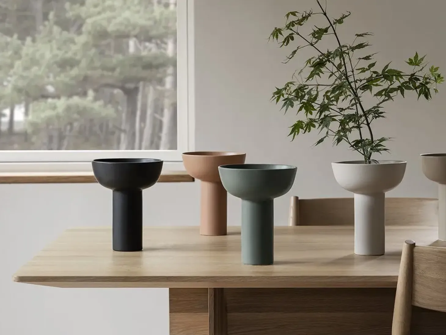 Blomus - Vase - H 21 cm, Ø 17 cm - Black - MIYABI