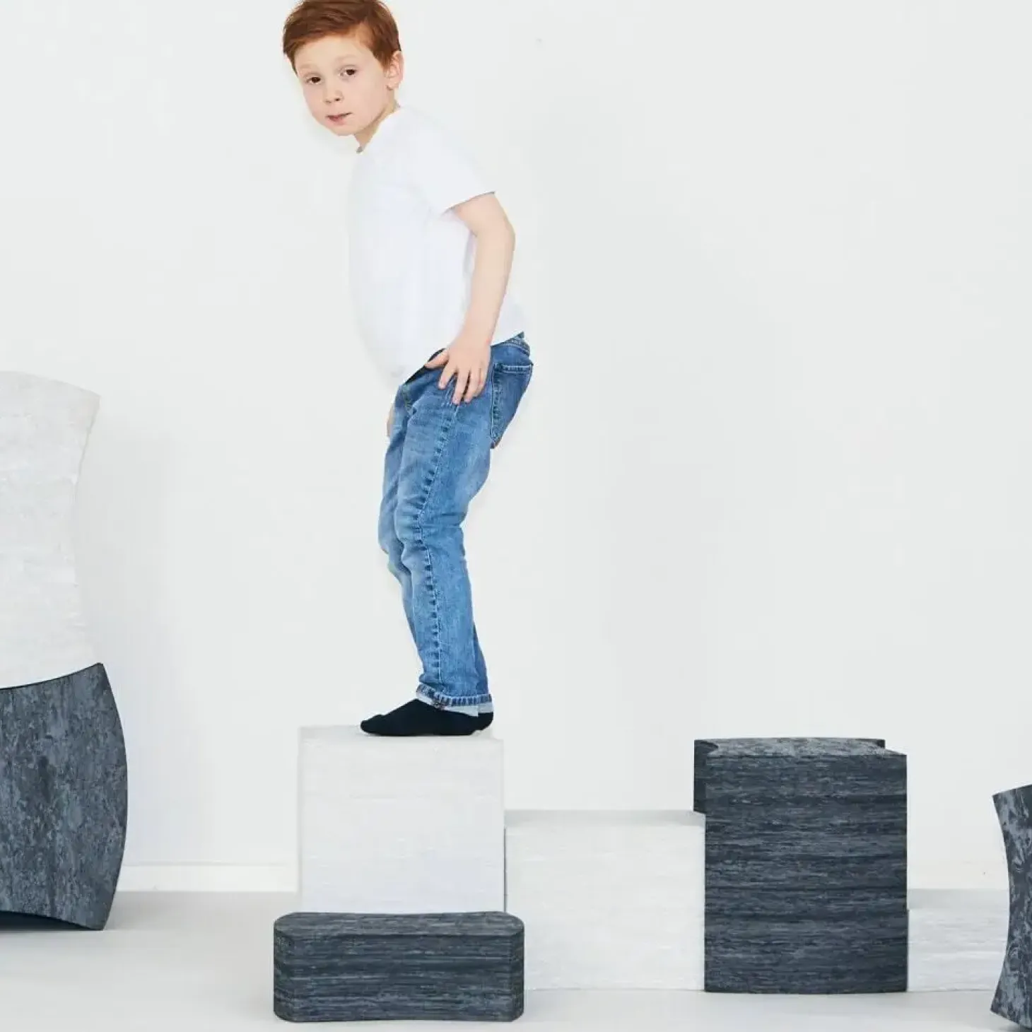 Bobles - Design Edition M 36 Light grey marble