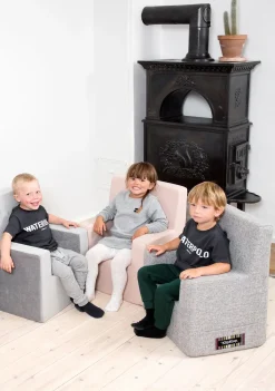 By KlipKlap børnestol - KK Kids chair XL - Dyb grøn med lysegrøn knap