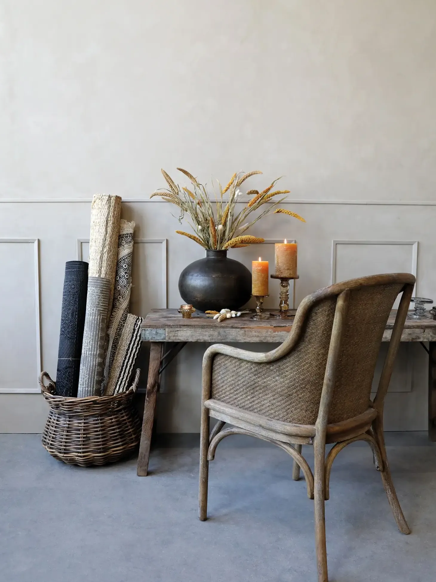 Chic Antique - Gammel fransk stol med flet - Natur