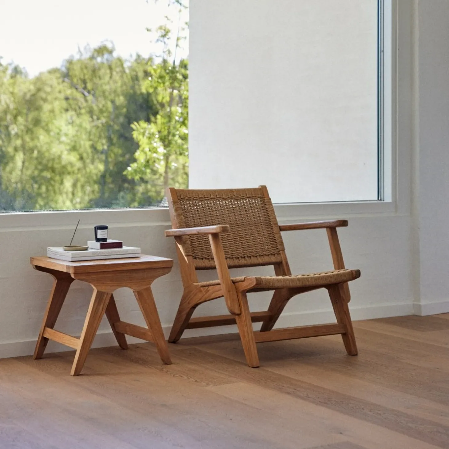Cinas - Eya lounge bord i teak
