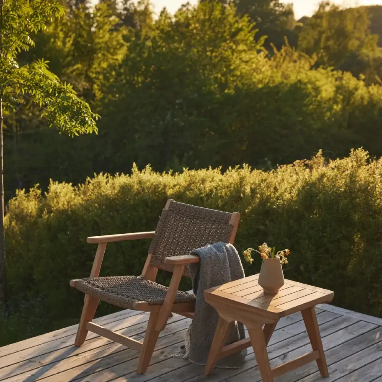 Cinas - Eya lounge bord i teak