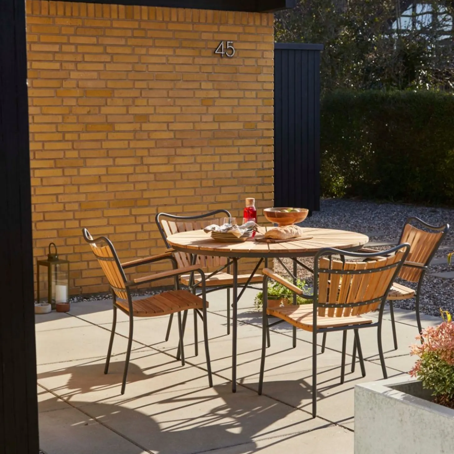 Cinas - Havebord - Ellen bord Ø110cm antracit/teak