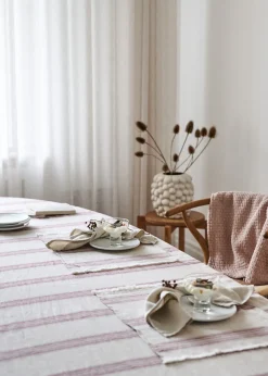 Compliments - Dug - Arles Table Cloth 150x350 cm Plum