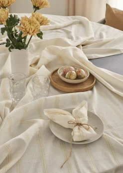 Compliments - Dug - Brise Table Cloth 150x290 cm - Gul