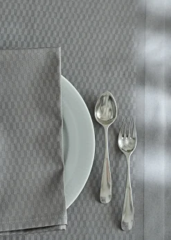 Compliments - Dug - Tile Damask Table Cloth 150x 250 cm - Sølv grå