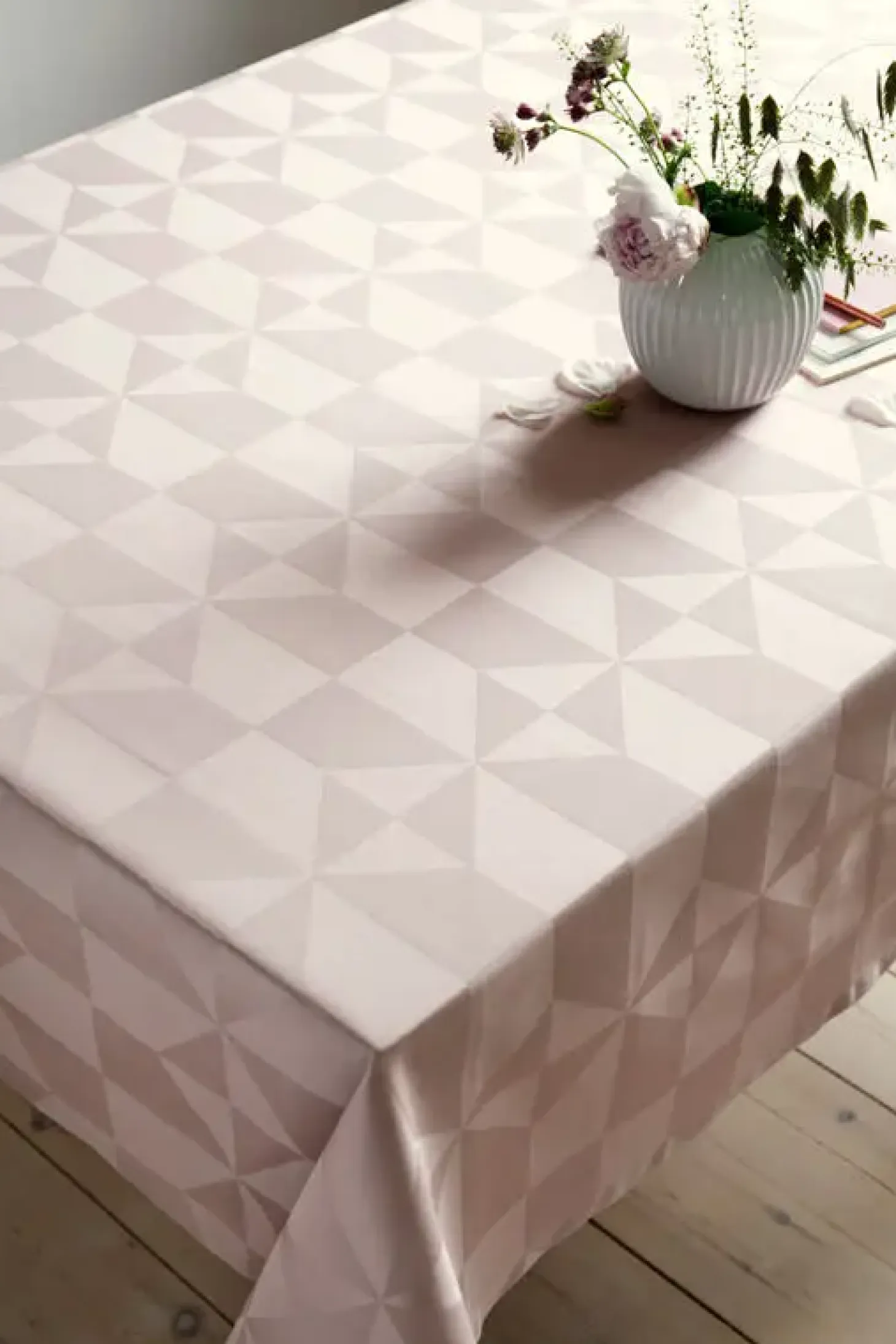 Compliments - Dug - Wind Damask 140x180 cm - Rose