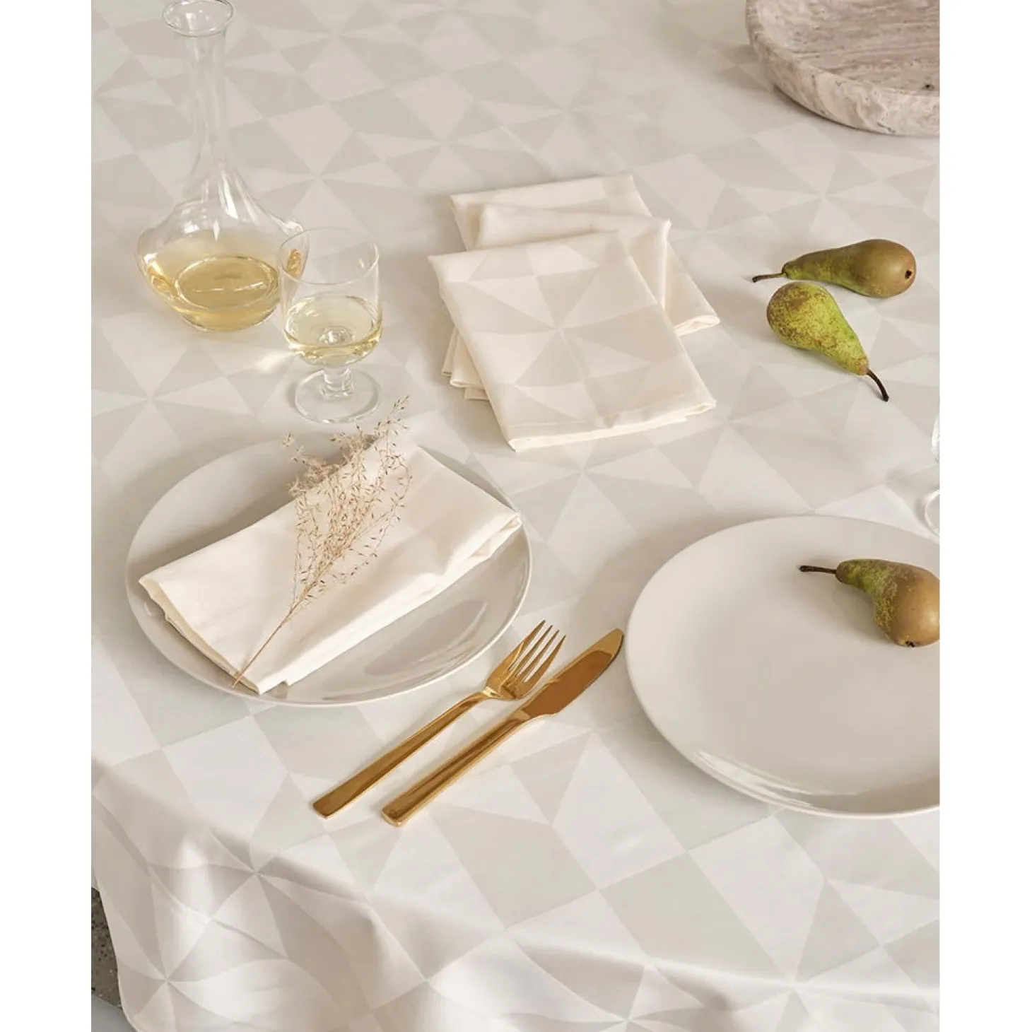 Compliments - Dug - Wind Damask dia. 180 cm - Cream