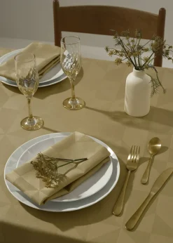 Compliments - Wind Damask Table Cloth 150x350 cm - Messing