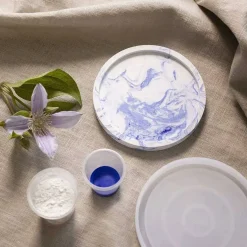 Creativ Company - DIY Kit Resin Støbning, blå, hvid, Rund bakke med marmorering, 1 pk.