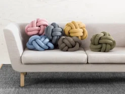 Design House Stockholm pude - Knot pude i gul