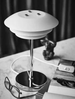 Dyberg Larsen - DL20 Bordlampe - Hvid