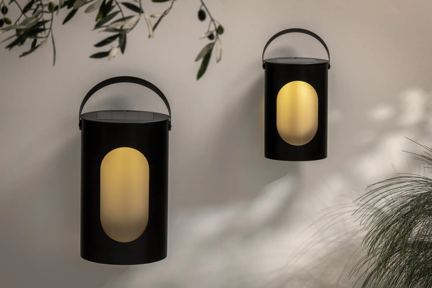 Ekta Living - Solar Down Light - Medium