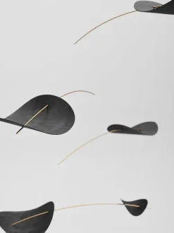 Flensted hanging art - Drifting Clouds mobile - Sort