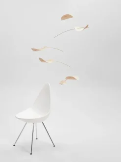 Flensted hanging art - Drifting Clouds mobile - Træ - skyer