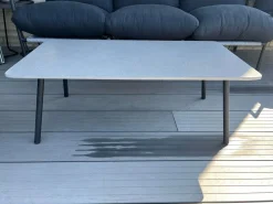 Friis Furniture - Agnes havebord - Fiber cement - 100x50x38 cm