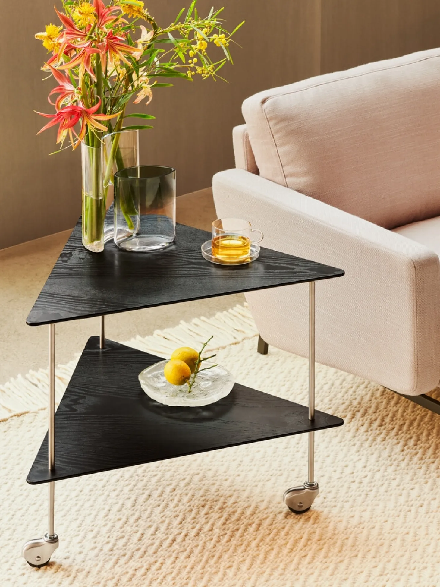 Fritz Hansen - Aj Trolley - Barvogn, rullebord eller sidebord - sort