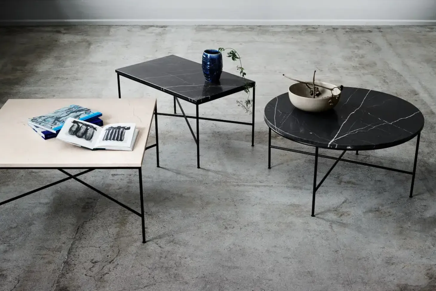 Fritz Hansen - Coffee Table - Planner - Cream Marmor - Ø80 cm