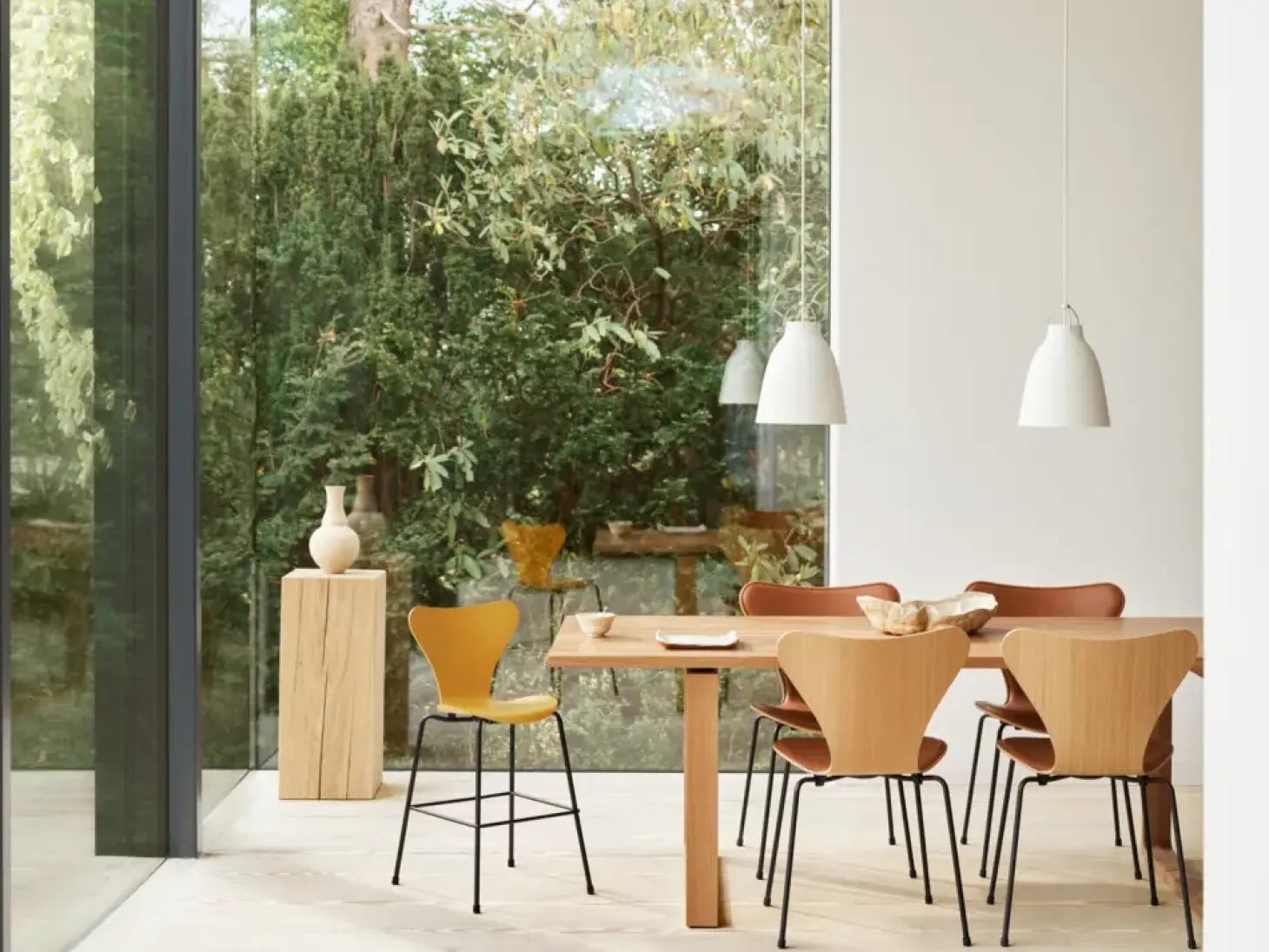 Fritz Hansen - Loftlampe - Caravaggio Matt - Hvid - P2 Medium