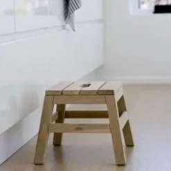Fritz Hansen - Skammel - Dania - Eg - 38x34x27 cm
