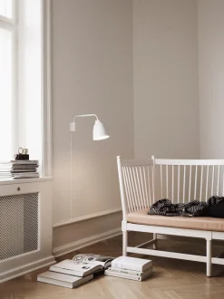 Fritz Hansen - Væglampe - Caravaggio Read - Hvid