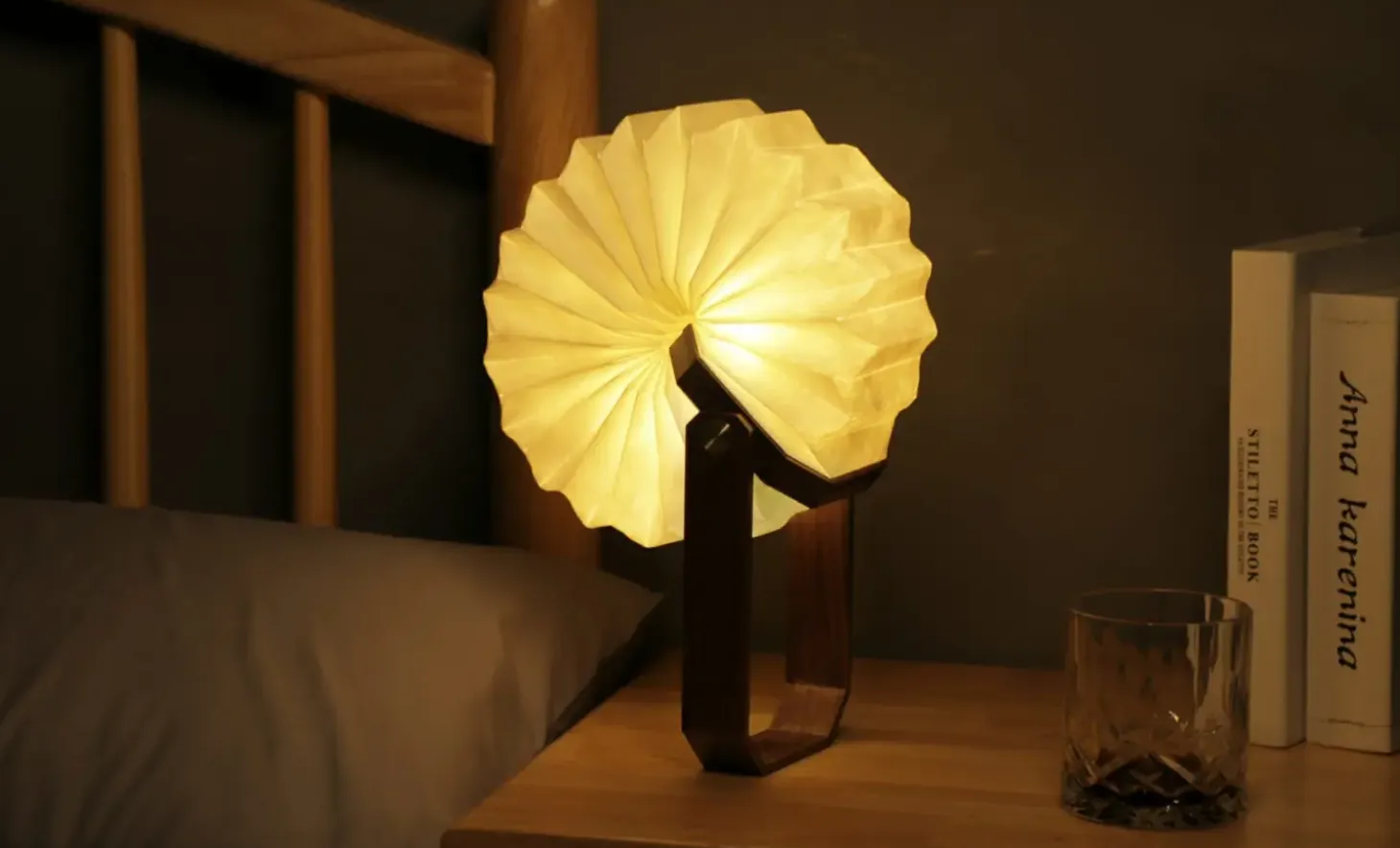 Gingko - Smart Origami Lamp - Bamboo
