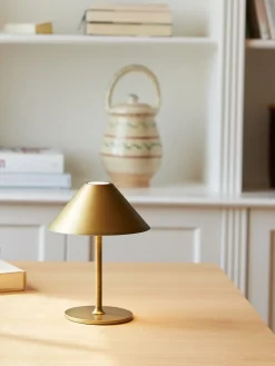 Halo Design - Bordlampe (ude eller inde) - Hygge - Antigue Messing