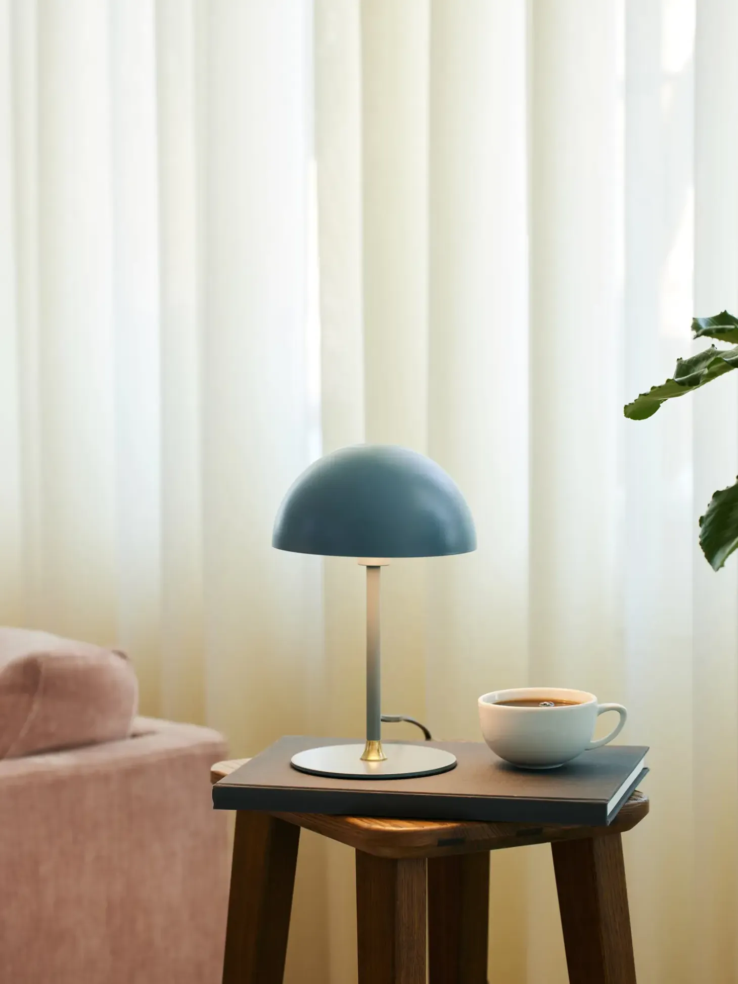 Halo Design Copenhagen - Bordlampe - Boogie - Petroleum