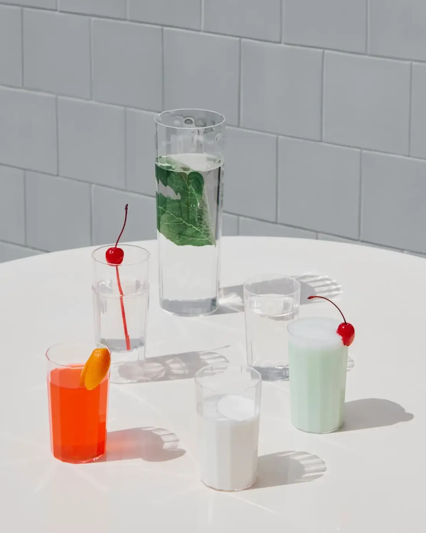 Hay - Angle Carafe - 0,9 litre - Clear
