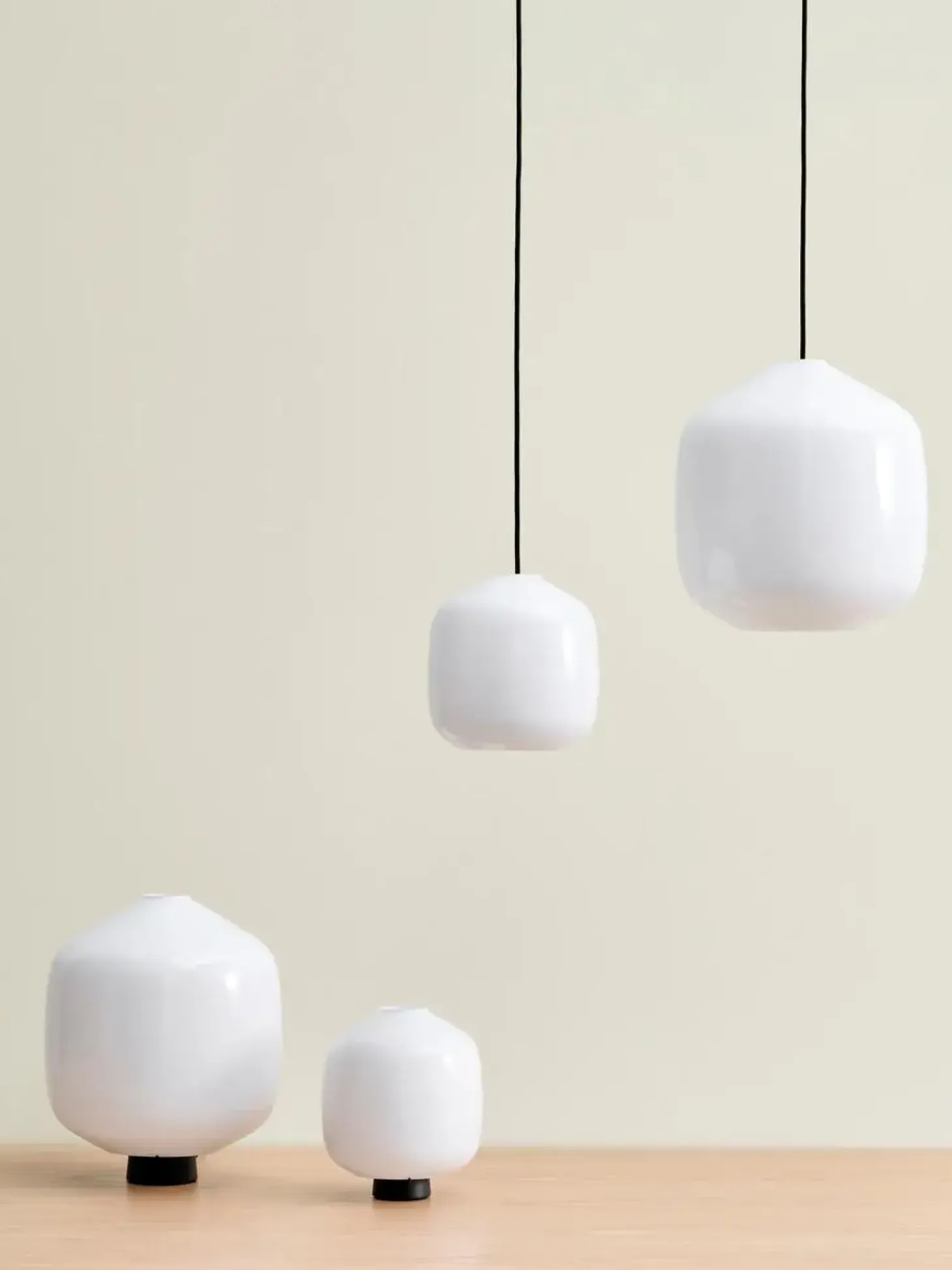 HAY - Bordlampe - Aspekt Buoy Glass - Hvid - 300