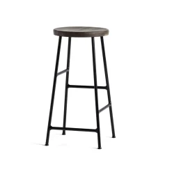 Hay - Cornet Barstol - Solid oak smoked oiled / Steel soft black - Lav - sæde i røget eg og sorte stål ben