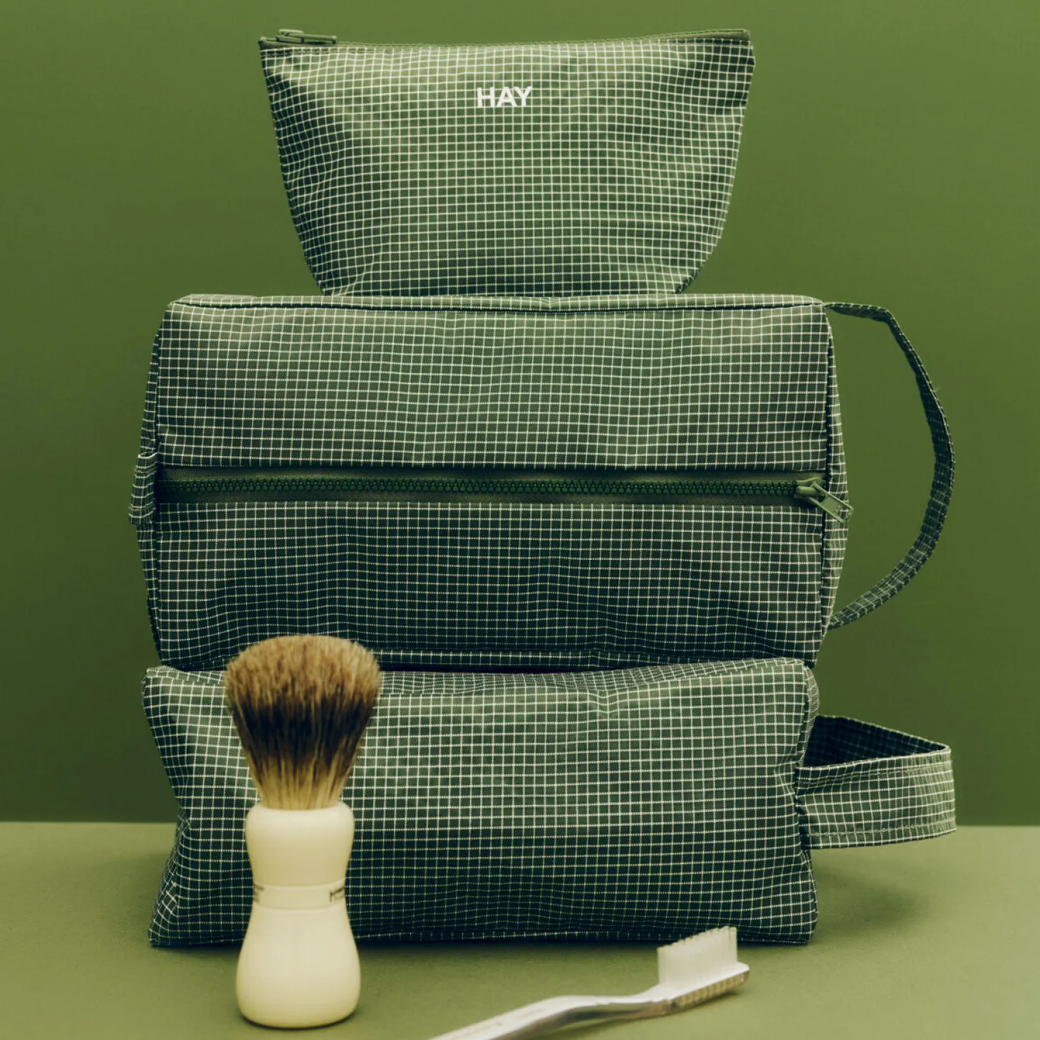 Hay - Grid Wash Bag - Medium - Mørk grøn
