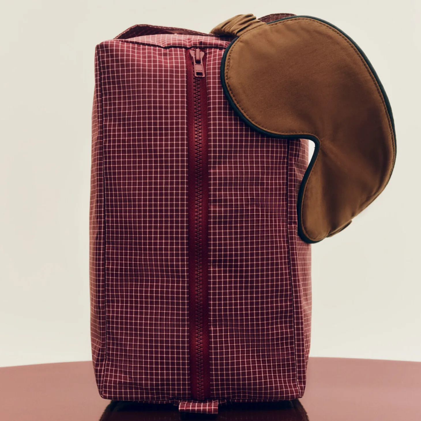 Hay - Grid Wash Bag - Small - Burgundy