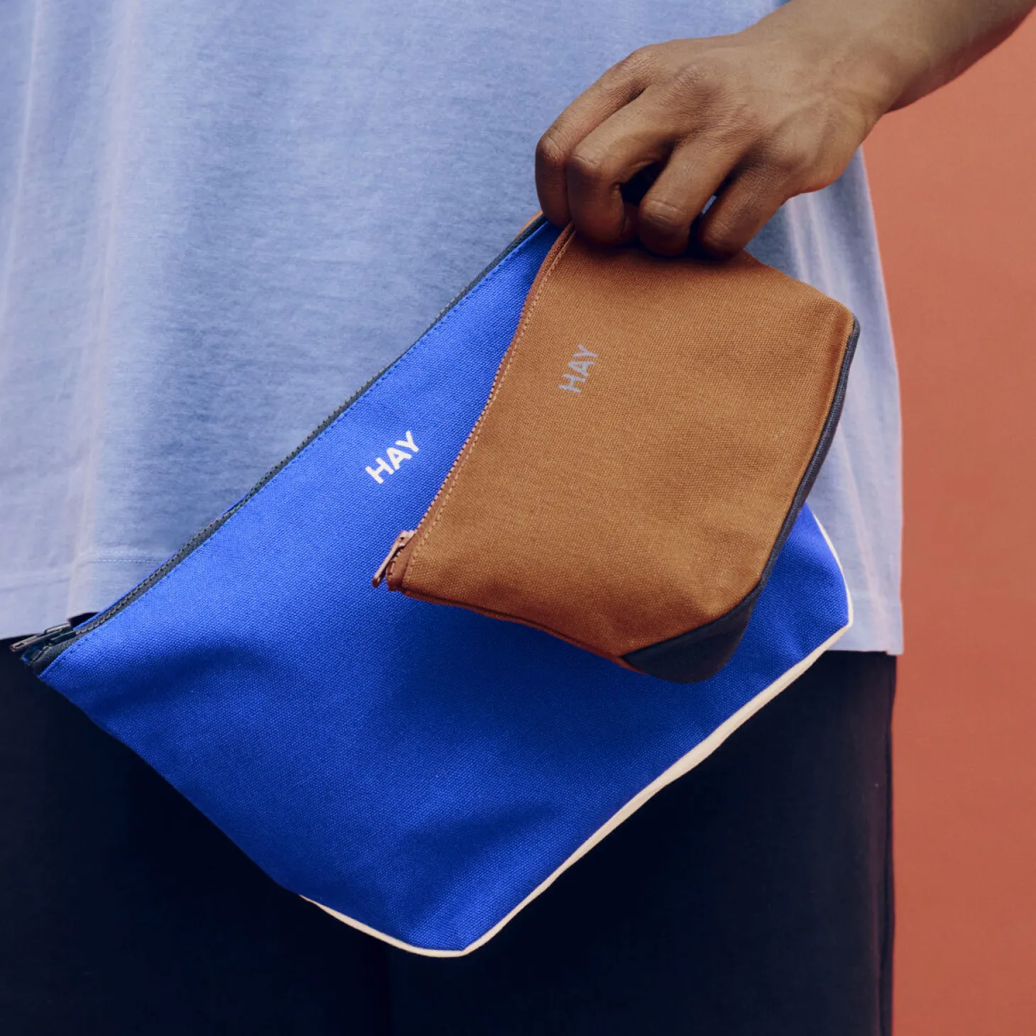Hay - Multi Pouch - Medium - Electric blue multi