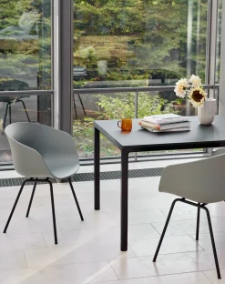 Hay - Stol AAC26 - Støvet blå med sorte ben - about a chair AAC26