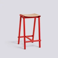HAY - Taburete 8 Bar Stool - Signal Red - Lacquered Oak Veneer Seat - Lav model 65 cm