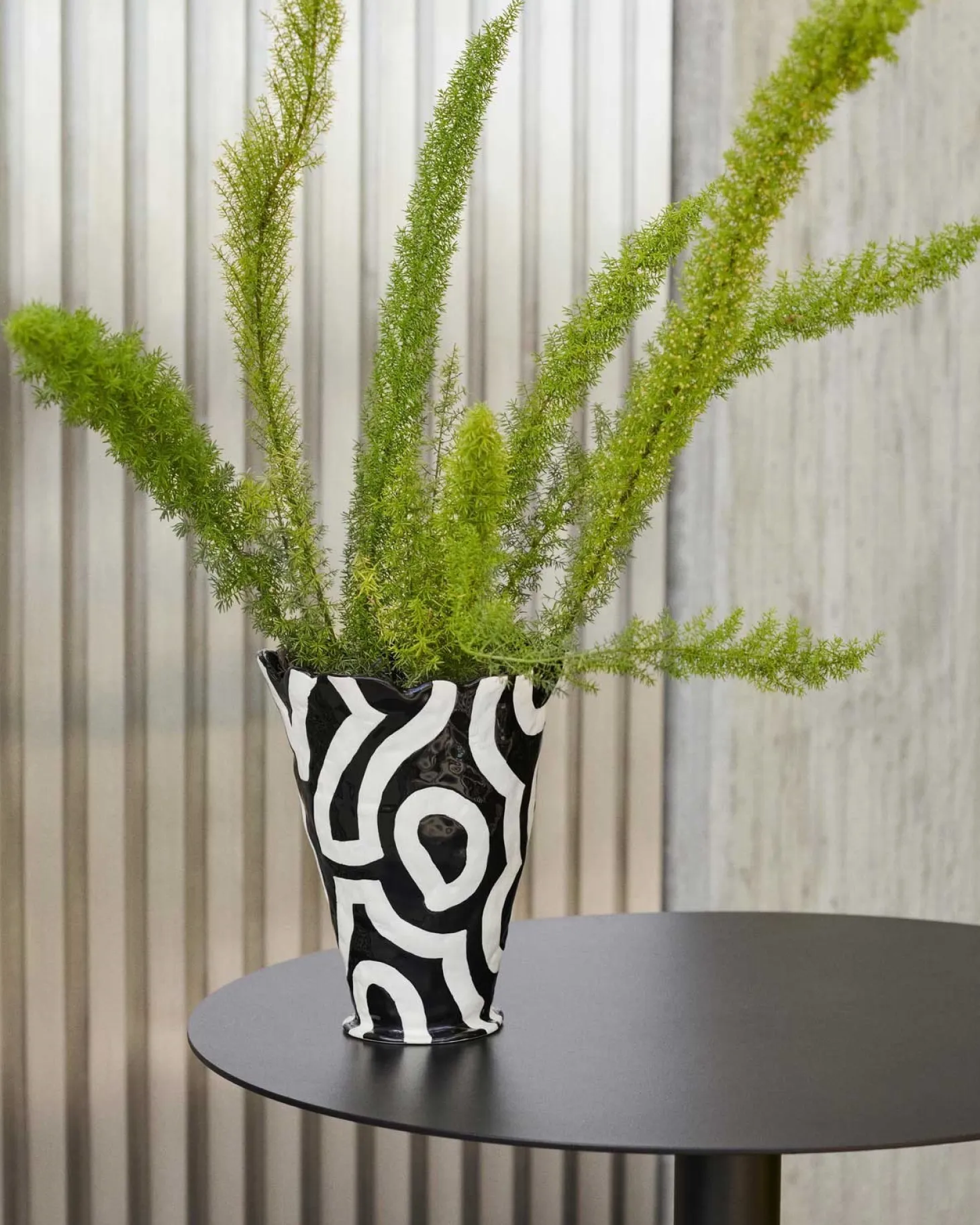 HAY havebord - Palissade bord - Cone table - Anthracite (Ø: 90 cm)