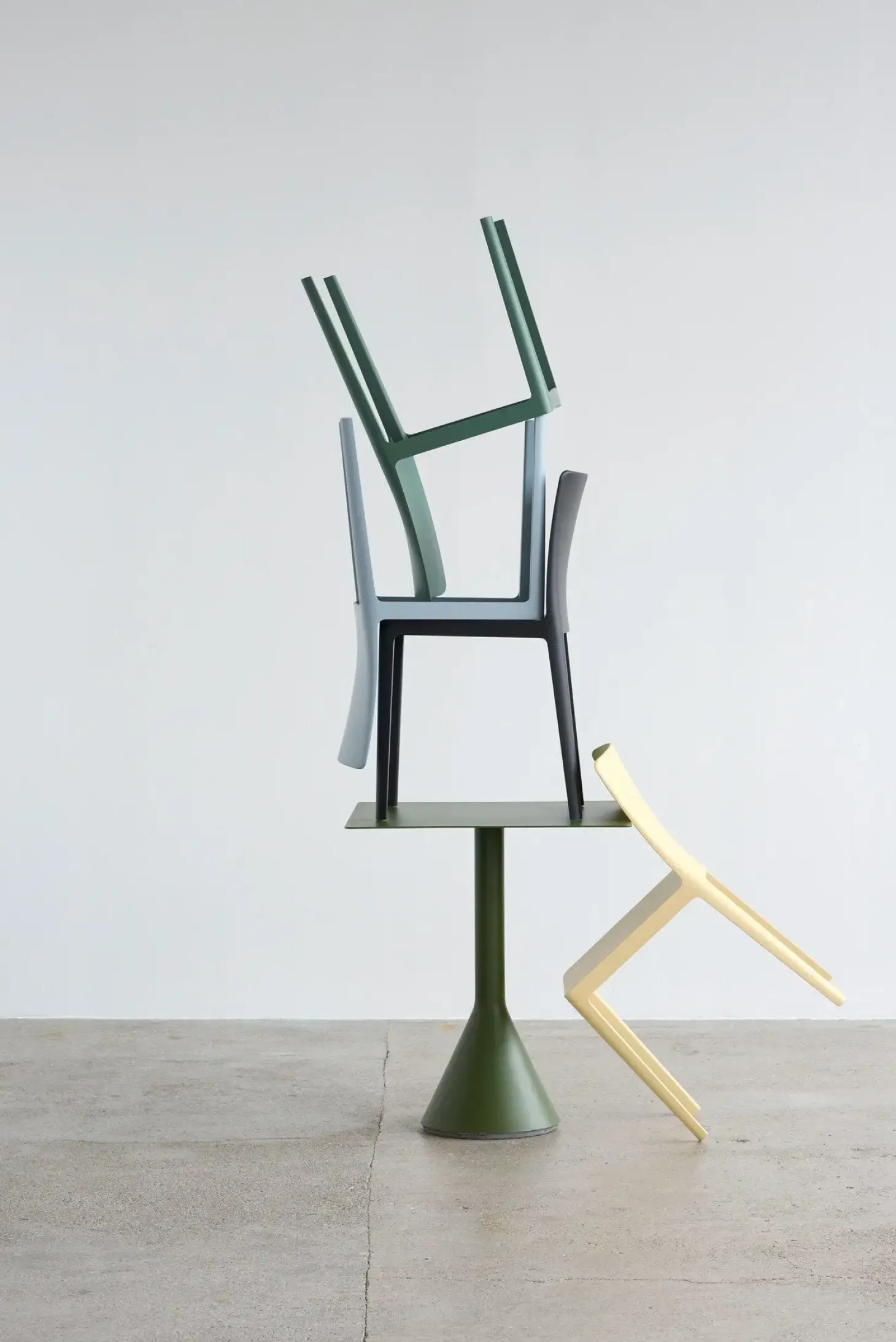 HAY havebord - Palissade havebord - Cone table - Oliven - 65x65x74 cm