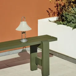 HAY Weekday bænk - 111 cm - Oliven - Lakeret Fyrretræ / Pinewood
