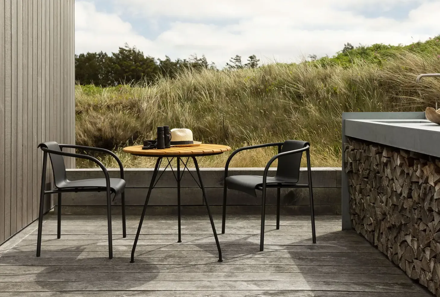Houe - NAMI Dining chair with armrest - Black