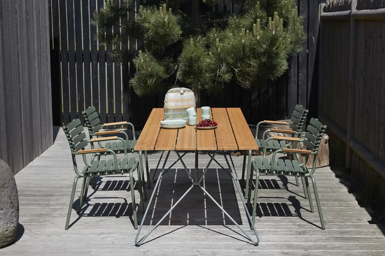 Houe - SKETCH Dining Table. 160x88 cm - Bamboo. Frame